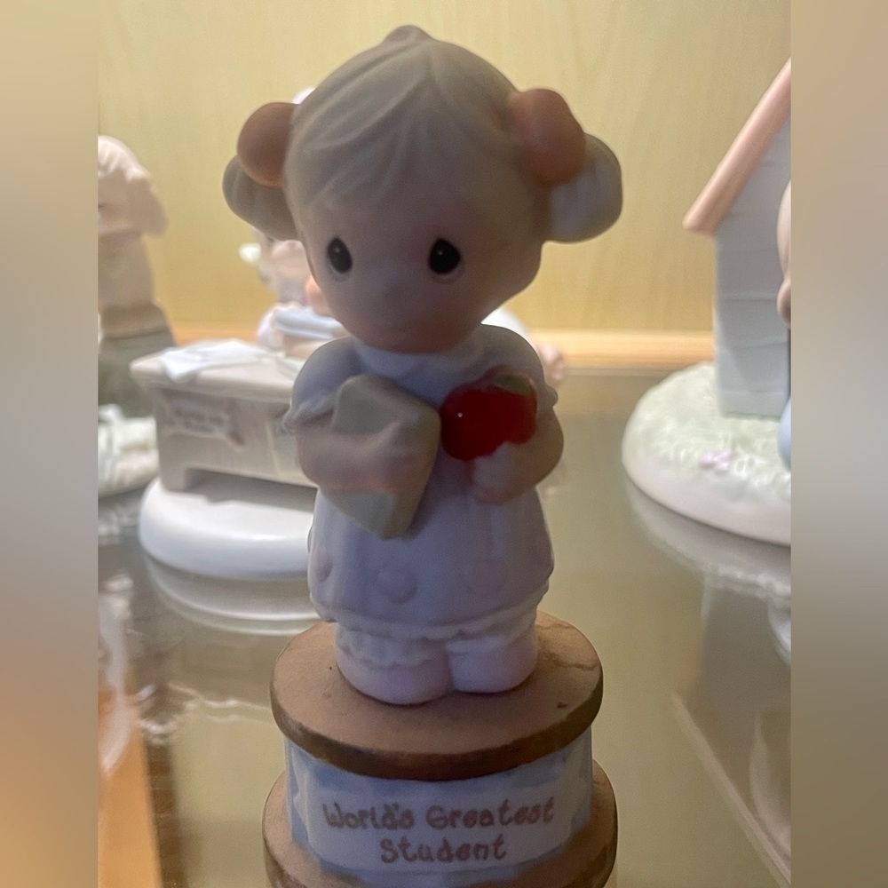 Precious Moments Vintage World’s Greatest Student Collectible